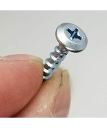 Wood Screws. #8 X 1 3/8 Pan Head Phillips. 300 pcs. - $24.90 CAD