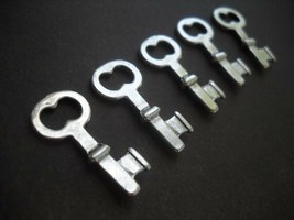 4 Silver Key Charms Steampunk Pendants Skeleton Keys Antiqued 2 Sided - £1.61 GBP