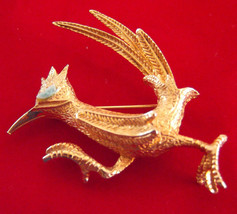 Ciro Gold Tone Roadrunner Southwest style Brooch Pin with blue stone signed 1960 - £7.72 GBP