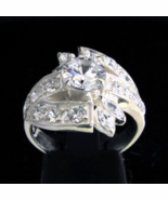 Beautiful Sterling silver women&#39;s Cocktail ring with 17 Sparkling White ... - $126.64 CAD