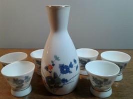 Vtg 7pc Asian Sake Tea Set 1 Decanter 6 Cups Hand Painted Floral Design JapanEUC - £17.13 GBP
