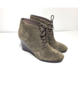 Franco Sarto Weston Bootie Size 8.5 Taupe Suede Leather Lace Up Wedge - $578.54 MXN