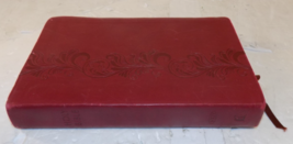 HOLY BIBLE Giant Print Edition NKJV Leather Softcover 1982 Nelson Printe... - $18.60