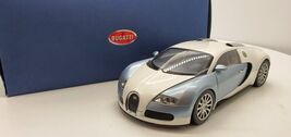 AutoArt Bugatti EB 16.4 Veyron Showcar Pearl/Ice Blue ITEM:70908 - $510.00