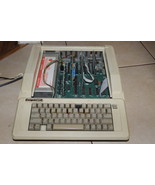 VINTAGE APPLE IIe Model A2S2064 Computer-Powers On-As is-For Parts/Fix 3/19 - $313.20 CAD