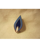 Vintage Teardrop Shaped / Candle Flame Blues w/ White Pin - £5.86 GBP