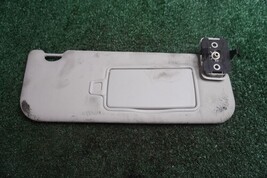 2017 JAGUAR XE PASSENGER SIDE FRONT SUN VISOR TRIM R826 image 4