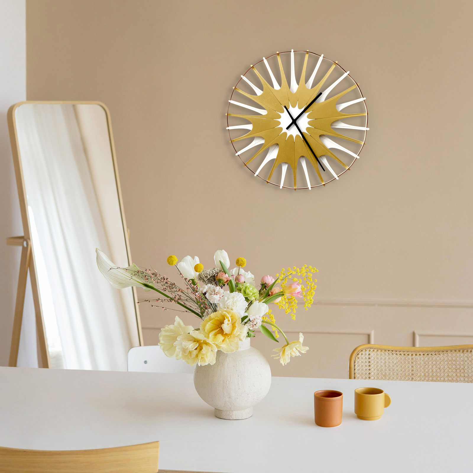 Primary image for Contemporary organic white / gold wall clock made of bent plywood - Neuron