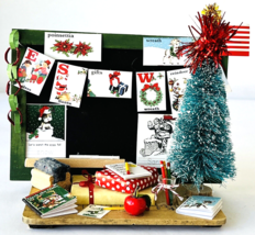 Miniature Christmas Display School Classroom Blackboard Decorations Tree Apple - £34.90 GBP