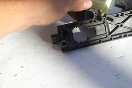 2000-2002 MERCEDES S430 S500 W220 REAR DRIVER EXTERIOR DOOR HANDLE MOUNTING 3139 image 6