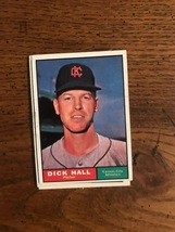 Dick Hall 1961 Topps Baseball Card  (0684) - £2.35 GBP