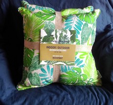 NEW TOMMY BAHAMA 2 Green Palm Leaf Outdoor Throw Pillows Fade &amp; Water Resistant - £71.21 GBP