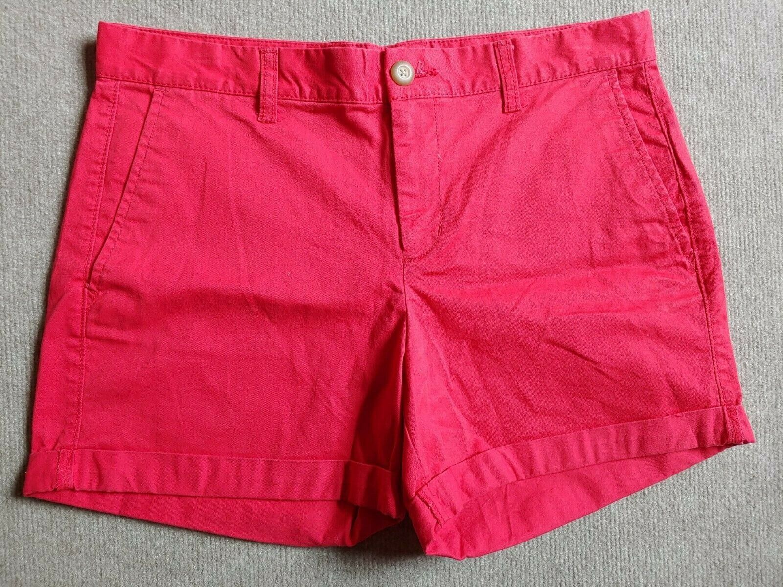 Primary image for Khakis by Gap Girlfriend 4 in Shorts Womens Size 6 Red Cuffed Cotton Stretch