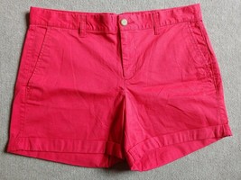Khakis by Gap Girlfriend 4 in Shorts Womens Size 6 Red Cuffed Cotton Stretch - £17.40 GBP