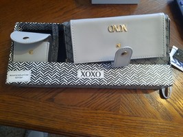 Womens XOXO Clutch Wallet Gray 100% PU And Ear Bud Case - £5.21 GBP