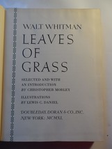 Leaves Of Grass Vintage Book WALT WHITMAN Doubleday 1940 Great Printing ... - $40.08 CAD