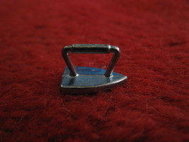 2004 Monopoly Board Game Piece: Clothes Iron Metal Pawn - £1.57 GBP
