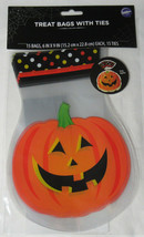 Wilton Halloween 15 Shaped Party Treat Bags With Ties Smiling Happy Pumpkin - £1.50 GBP