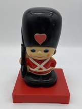 Vintage Queens Guard British Beefeater Soldier Coin Bank LARGE 10” Blow ... - $23.38
