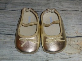 Robeez Baby Girls Gold Mary Janes Crib Shoes 6-9 Months - $14.99