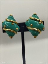 Vtg Signed Kenneth J. Lane Turquoise Gold Color Seashell Beach Clip Earrings  - £66.55 GBP