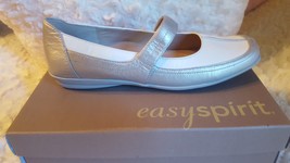Easy Spirit Shylahs Silv/Optical Leather Women&#39;s Comfort Shoe NEW IN BOX - £27.74 GBP
