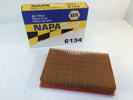 NAPA Gold 6134 Air Filter 013F3Y Made in USA  - £10.19 GBP
