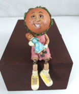 2006 WMG Anthropomorphic Hamburger Girl &amp; Doll Food Shelf Sitter Figurin... - €16,96 EUR