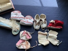Vintage Lot Of 4 Pairs Of Infant Shoes Leather Crochet Mixed Materials - $372.79 MXN