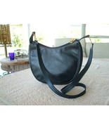 Pre-Loved Paloma Picasso Deep Navy Blue Leather Zippered Shoulder Bag Purse - £43.00 GBP