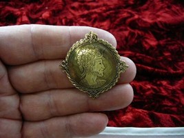 (b-knight-1) Knight and shining armor soldier round Victorian repro pin pendant - £11.19 GBP