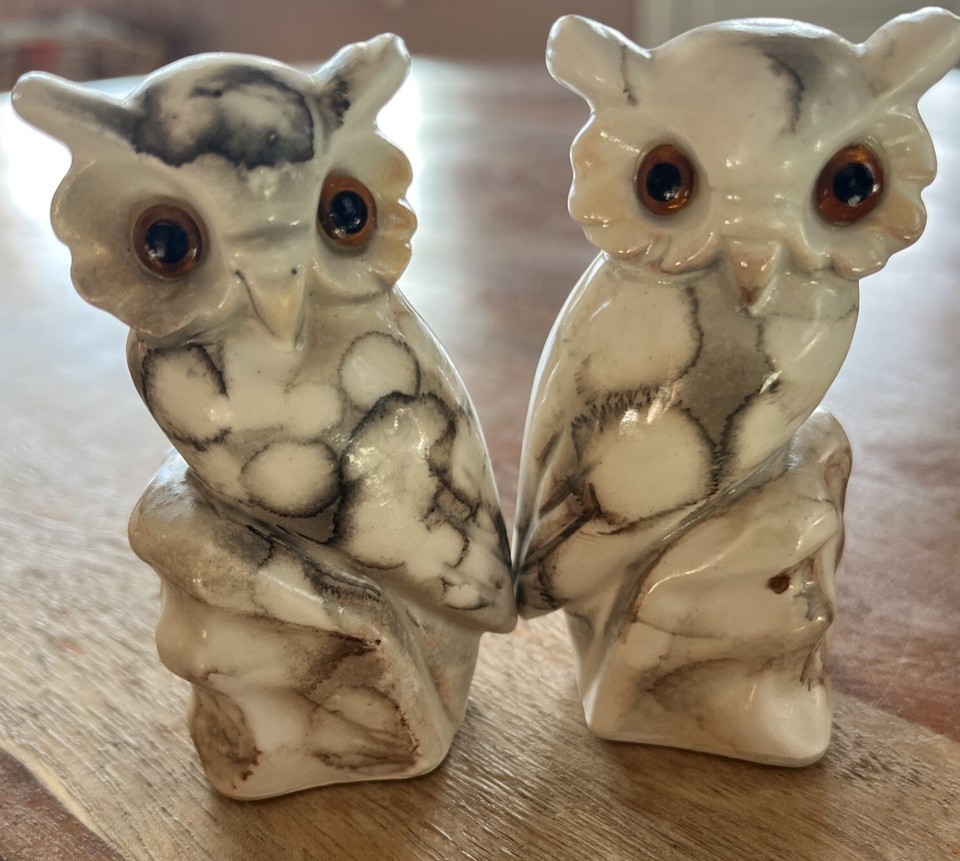 Vintage Enesco Japan Stone Look Owl Salt &amp; Pepper Shakers S&amp;P E6108 - $9.50