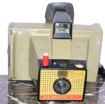 Vintage Polaroid Big Swinger 3000 Camera - $11.00