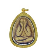 Phra Pidta Thai Amuleto Oro Micron Colgante Talismán Potente Buda Mágico - £15.81 GBP