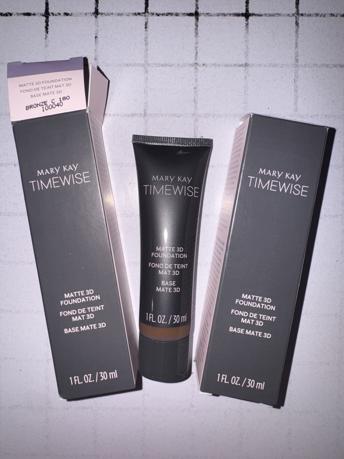 2 X Mary Kay TimeWise Matte 3D Foundation 1 fl. oz. Bronze C 180 - $30.00