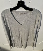 Athleta  Gray V-Neck Long Sleeve Pullover (M) - $16.83