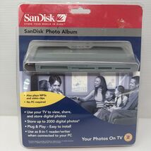 SanDisk SDV2R Digital Photo Album 8-1 Card Reader MP3 Photos video TV w/... - $23.74