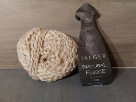 Jaeger Natural Fleece 100% Wool 93 Yards Shade 523 Varigated Bulky - $14.00