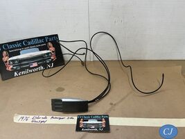 76 Cadillac Eldorado RIGHT TOP FENDER TURN SIGNAL INDICATOR GUNSIGHT FIB... - $158.39