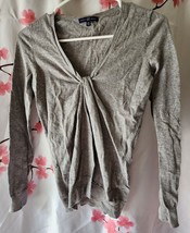 Women&#39;s GAP Gray Vneck Tie Knot Light Sweater Long Sleeve Shirt Size XS - £15.64 GBP