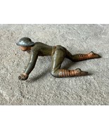 Barclay Manoil 1930’s Army Lead Toy Soldier Crawling with a Gun - $356.56 MXN