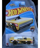 Hot Wheels Small Bloc Yellow Taxi #7 Mainline 2025 Case A Let&#39;s Race (Bo... - $16.36 CAD