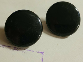 Vintage Black Round Clip-On Earrings Collectible - £11.84 GBP