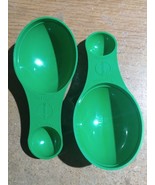 Lot of 2 Miracle Grow Outdoor Plastic Measuring Table Dual Sided Measuri... - $1.75
