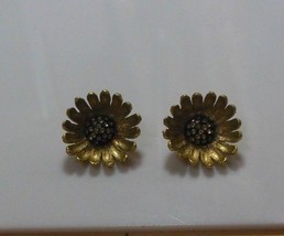 Vintage Signed Schrager Floral Rhinestone Clip-on Earrings - £17.71 GBP