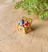 Beautiful Gold Tone Brooch Gemstone Pin Treasure Chest Baguette Oval Cry... - $12.49
