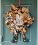 Halloween wreath, witch wreath, whimsical halloween wreath, witch leg wr... - $2,173.61 MXN