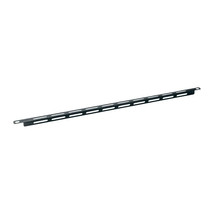 Middle Atlantic LBP-1A L Shaped Horizontal Lacer Bar - $1,145.76 MXN