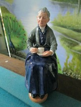 Compatible with Royal DOULTON Figurine The Cup of Tea HN 2322 1963 [CURIO9] - $1,968.14 MXN