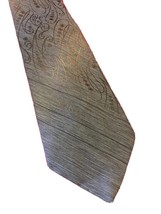 Pierre Cardin Paris Men&#39;s Tie Gray Silver Paisley Filigree Ombre Design - £12.18 GBP